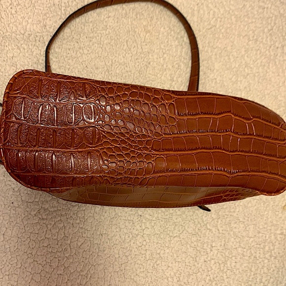 Giani Bernini Croc-Embossed Tote, Created for Macy’s, NEW w/o tag - Picture 11 of 11